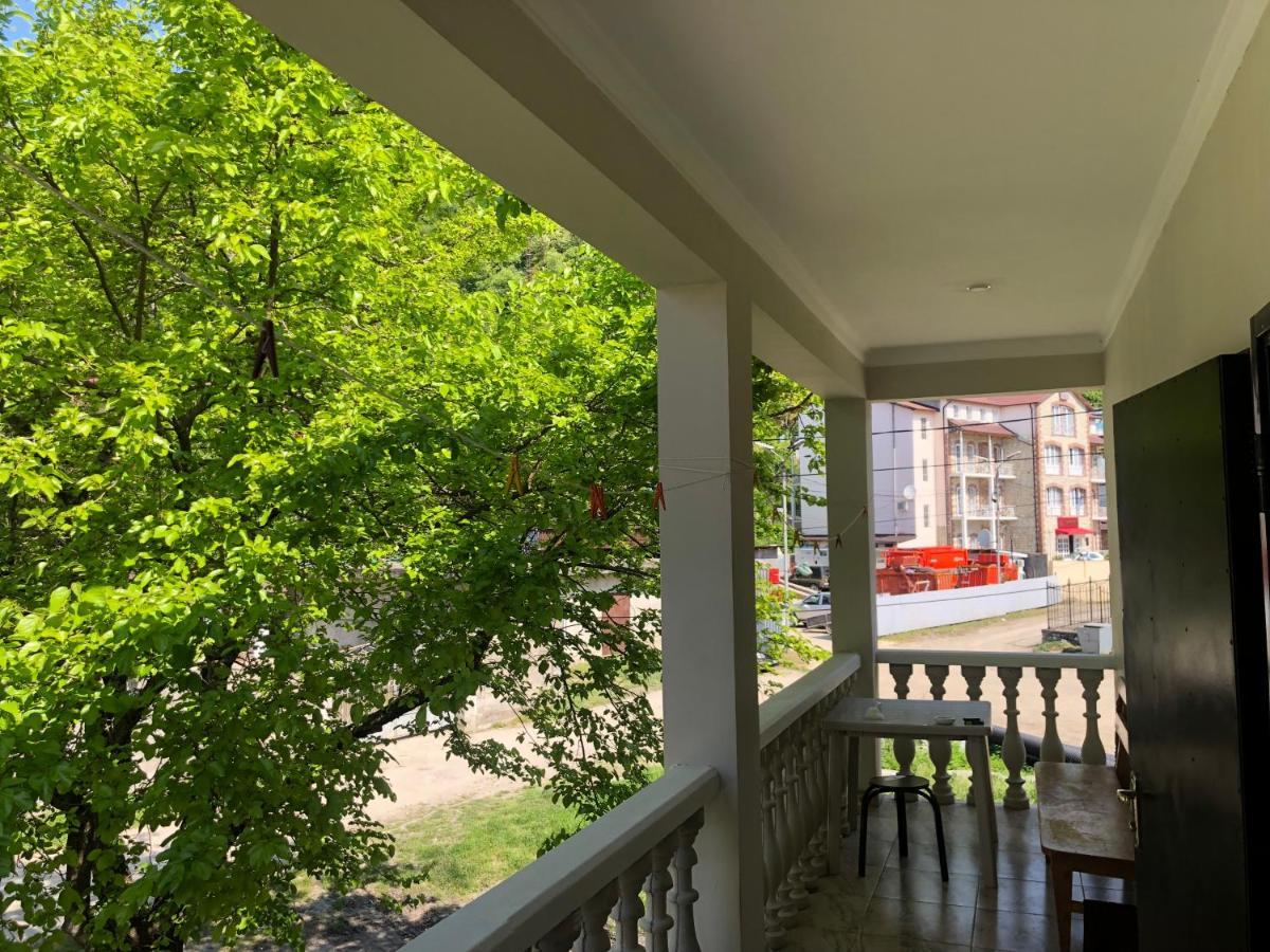 Hôtel Гостевой Дом Tiма à New Athos Extérieur photo